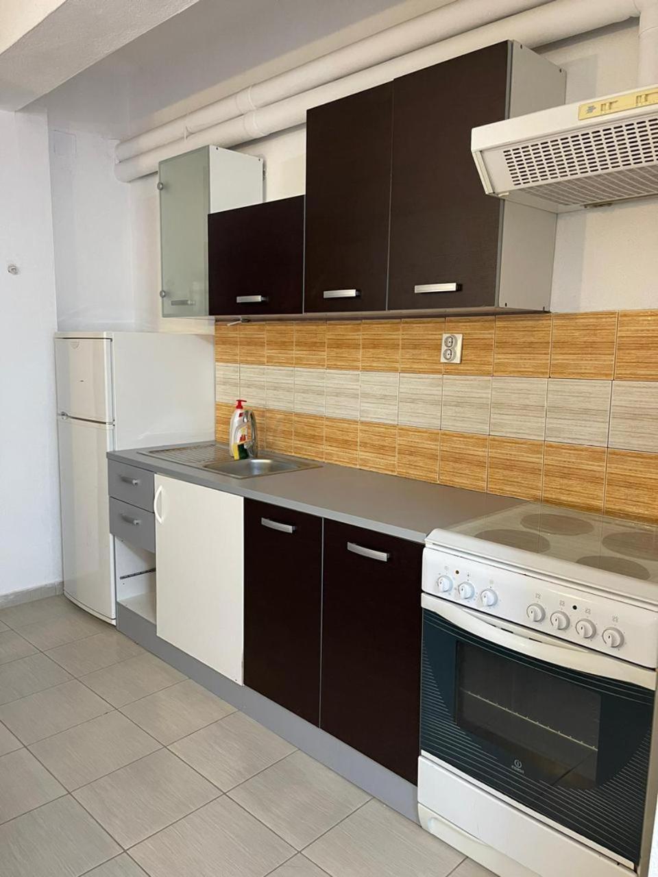 Peaceful Apartments In Elani Exterior foto